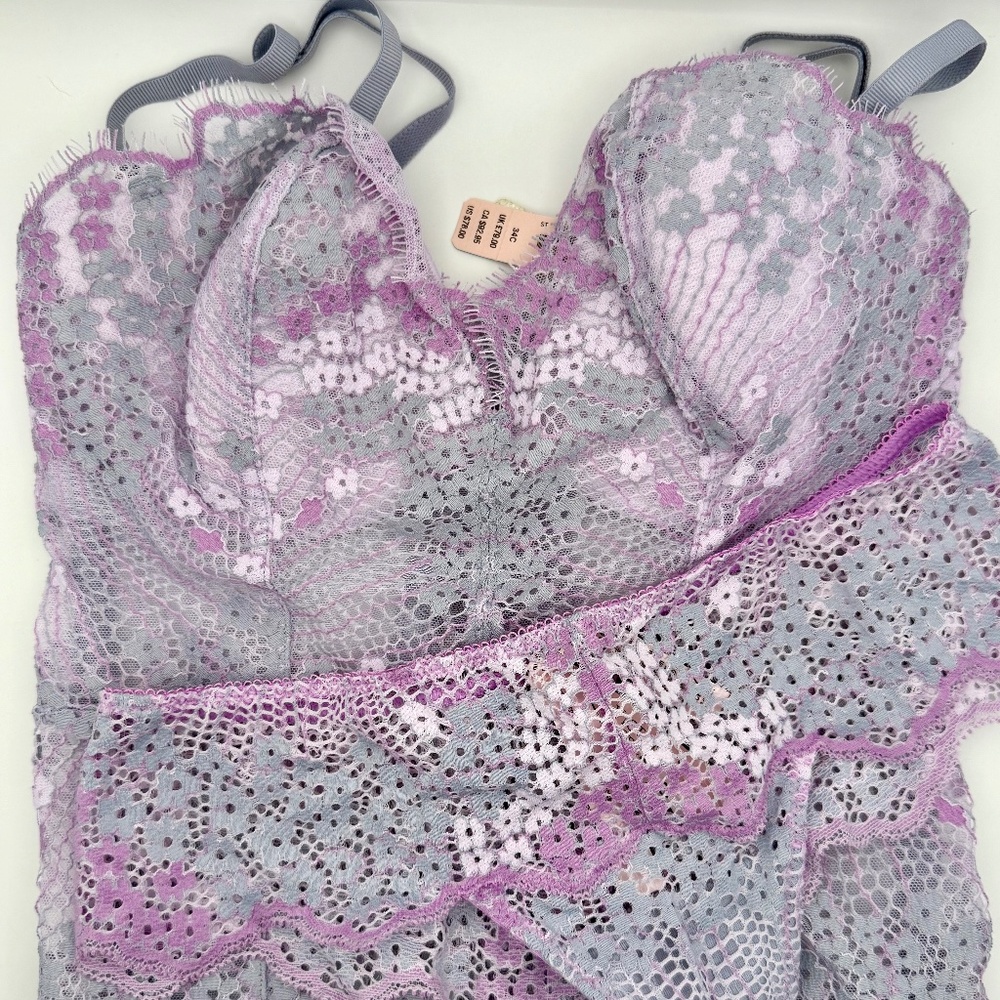 NWT Victoria’s Secret Sexy Lacy Corset/Panty Set 34C